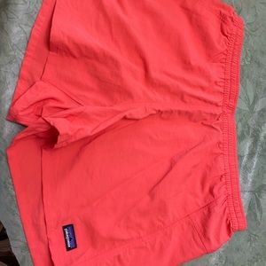 Patagonia Baggie Shorts! Never worn! Coral color!